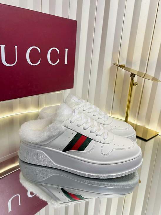 Picture of Gucci Slippers _SKUGuccisz35-40mnq12151992